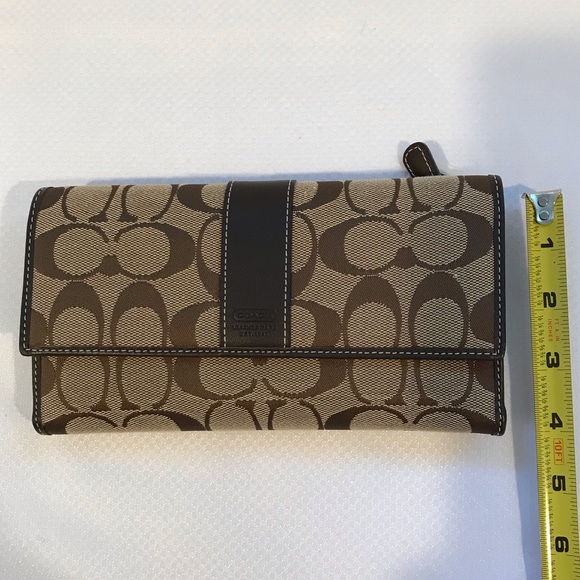 NWT Signature Coach Wallet Clutch 3H00027816 Color Khaki/Mahogany - Picture 5 of 9